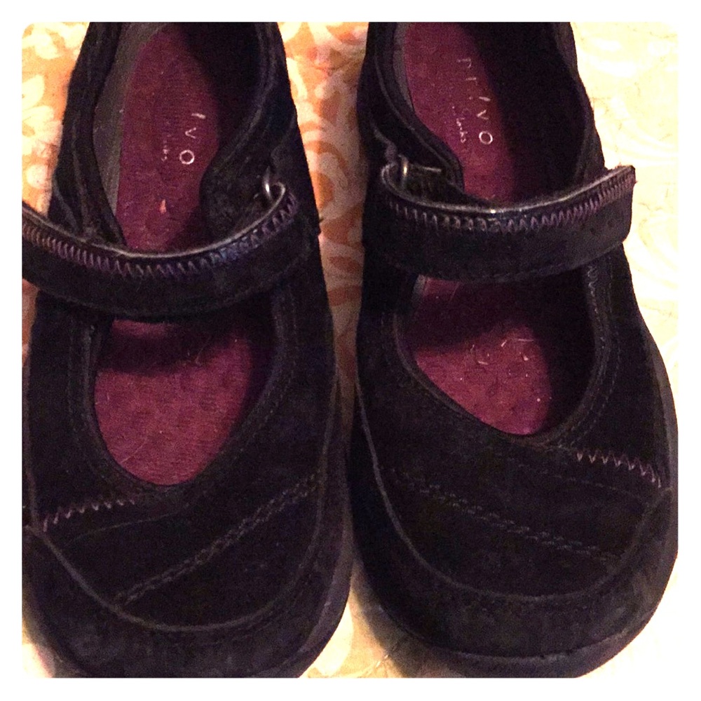 Privo by Clark’s black shoes